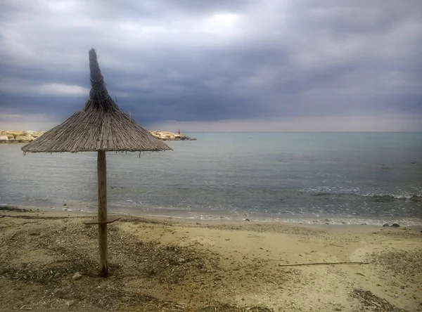 Playa vacía en Cambrils (España) ) — Foto de Stock