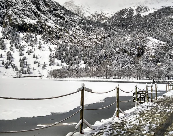 Schnee-Landschaft im Winter — Stockfoto
