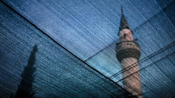 Escena Del Minarete Detrás Cortina Transparente Del Bazar Selcuk Turquía — Foto de Stock