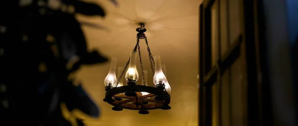 Panoramik içinde - asılı gaz ateşlenmiş tavan lambası