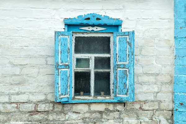 otantik eski ahşap pencere