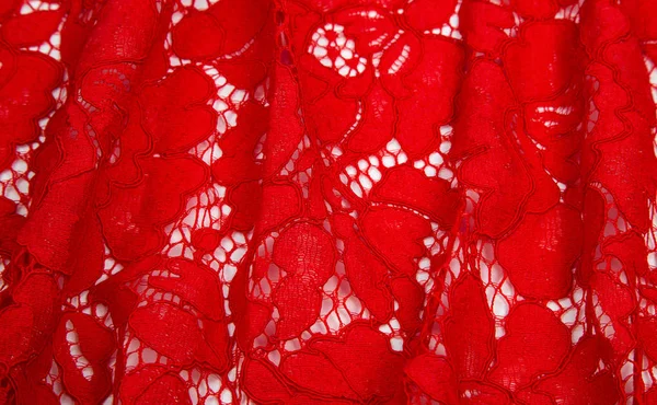 Maturitní ples tkaniny krajka na bílém pozadí červenou — Stock fotografie