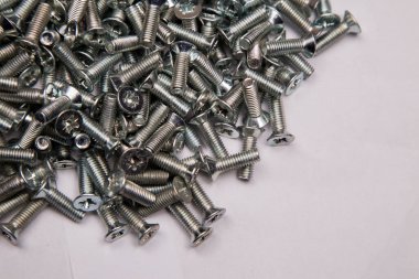 M6 metal vidalar galvanize beyaz stüdyo kapalı toplu