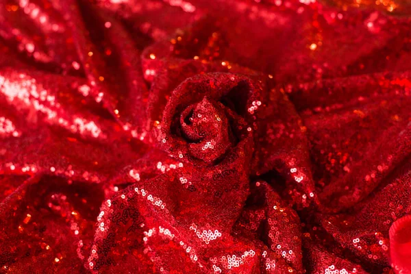 Červená Lesklá Sekvenovaná Skládaná Sekvencová Tkanina Jako Pozadí Textura — Stock fotografie