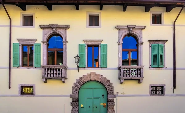 Фасад Чивидале-дель-Фриули — стоковое фото