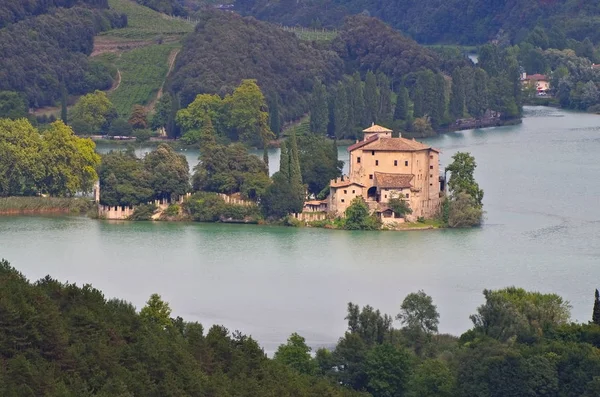 Toblino Castel in Italia — Foto Stock