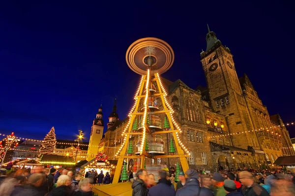 Chemnitz mercatino di Natale di notte — Foto Stock