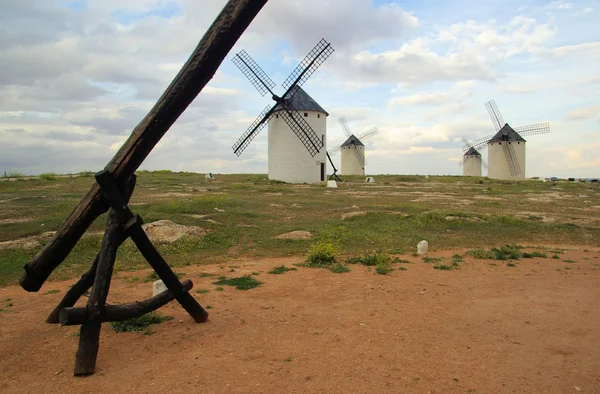 Molino de viento Campo de Criptana —  Fotos de Stock