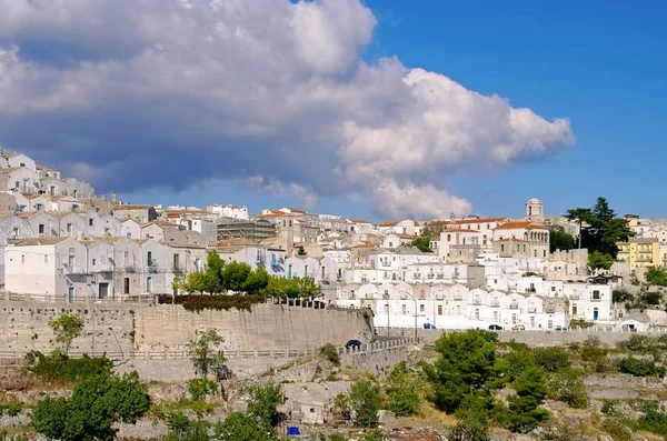 Monte Sant Angelo in Apulia — 图库照片