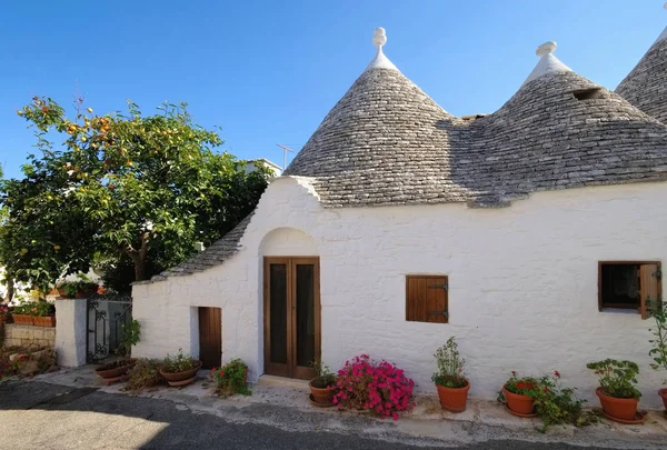 Stone Trulli cottages in Alberobello — Stock Photo, Image