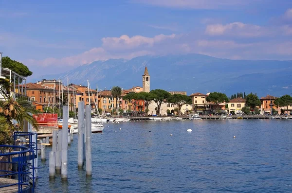 Toscolano maderno am gardasee in italien — Stockfoto