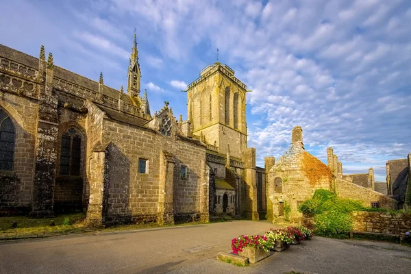 Locronan, Bretagne-i középkori falu — Stock Fotó