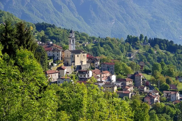 Ponna Inferiore na jezioro Lugano, Włochy — Zdjęcie stockowe