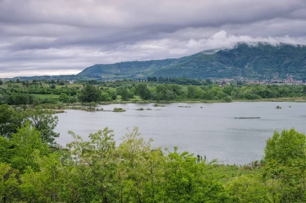 Reserva natural de zonas húmidas, Torbiere del Sebino perto do Lago Iseo — Fotografia de Stock