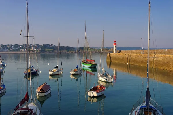 Puerto de Erquy en Bretaña, Francia —  Fotos de Stock