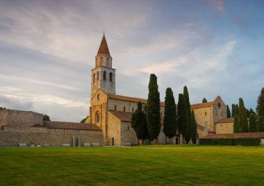 Aquileia eski bazilikanın