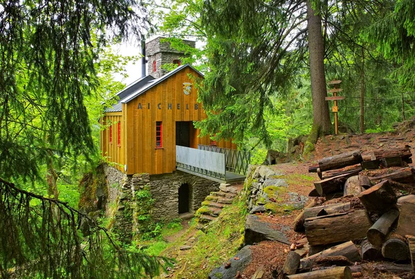 Castle Aichelburg in Marschendorf in Giant Mountains — Stock Photo, Image