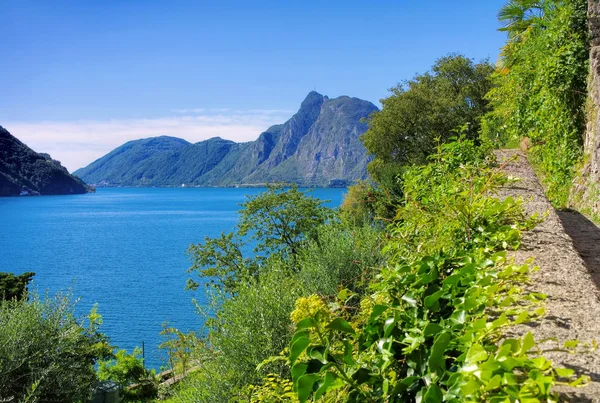 Lago Lugano e Monte San Salvatore — Fotografia de Stock