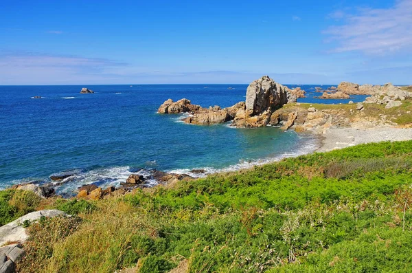 Pflügende Küste in der Bretagne — Stockfoto