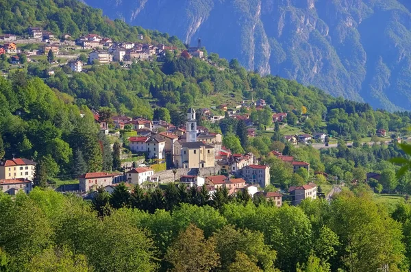 Ponna Inferiore, a Luganói-tó, Olaszország — Stock Fotó