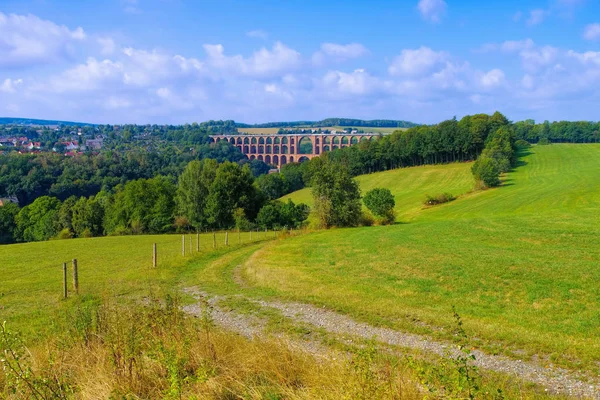 Größte Ziegelbrücke der Welt — Stockfoto