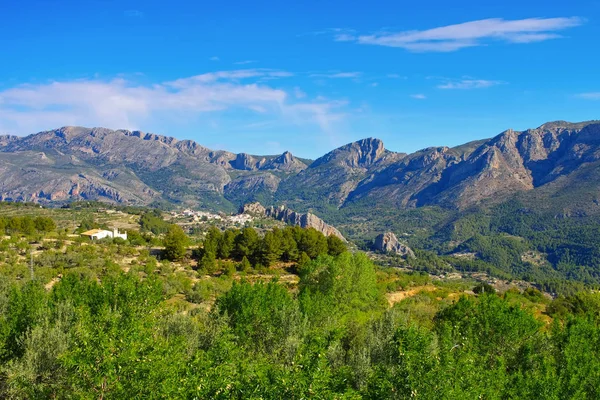 Guadalest, Village in rocky mountains, Costa Blanca — Stock Photo, Image