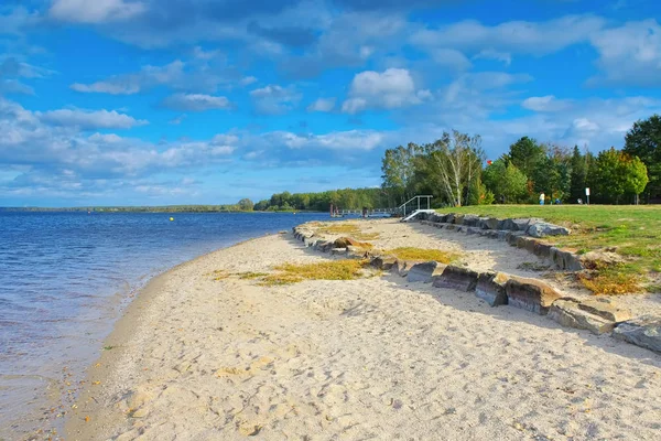 Pláž Senftenberg Lake, Lužická jezerní oblast — Stock fotografie