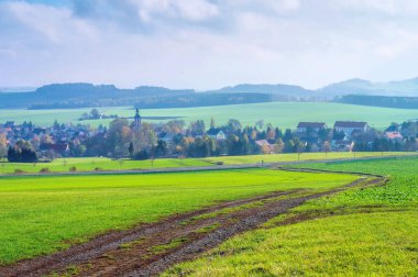 Zittau Dağları 'ndaki Spitzkunnersdorf kasabası