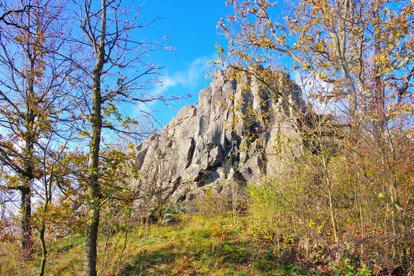 Гора Гроссер Штайн в горах Циттау — стоковое фото