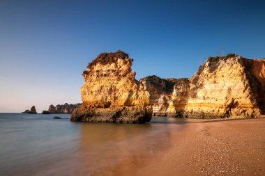 Güzel sahil Praia Dona Ana