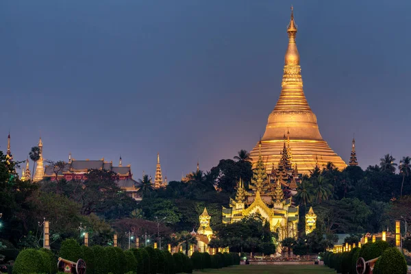 Pagode Shwedagon Iluminado Crepúsculo Rangum Mianmar — Fotografia de Stock