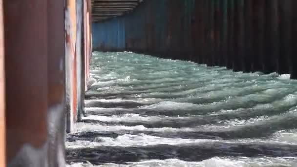 Praia Incomum Adler Perto Porto — Vídeo de Stock