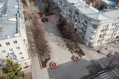 Krasnoyarsk 'taki karantina modu. Boş sokaklar