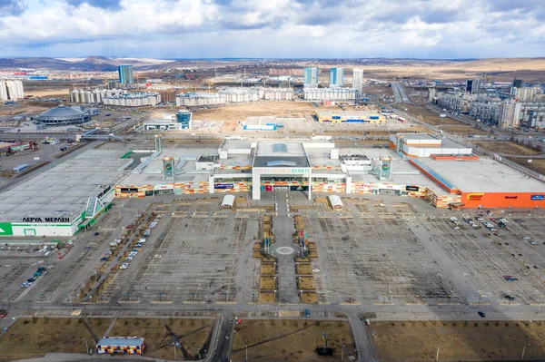 Krasnoyarsk 'taki karantina modu. Boş sokaklar