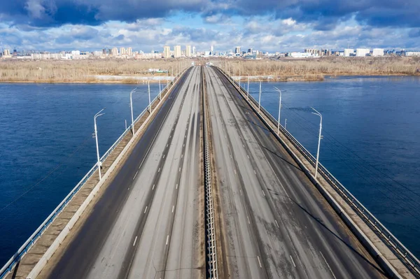 Krasnoyarsk 'taki karantina modu. Boş sokaklar