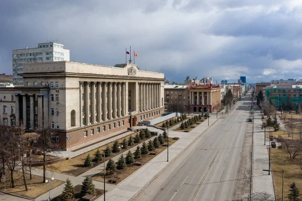 Krasnoyarsk 'taki karantina modu. Boş sokaklar