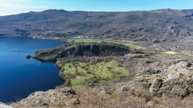 Üstten Görünüm Sanabria göl ve Ribadelago