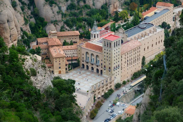 Monasterio de Santa Maria de Montserrat en Cataluña, España —  Fotos de Stock