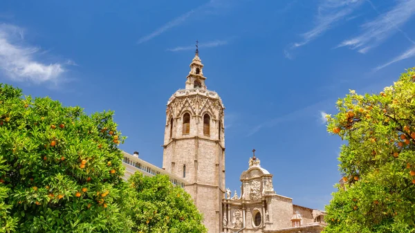 Top van Valencia Cathedral en Miguelete — Stockfoto