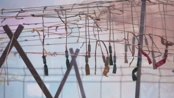 Петарды маскарад в супер замедленной съемке — стоковое видео