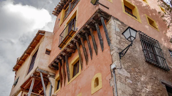 Tradiční domy v Cuenca — Stock fotografie