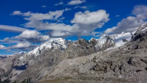 Stelvio pass zeitraffer in den dolomiten alpen — Stockvideo
