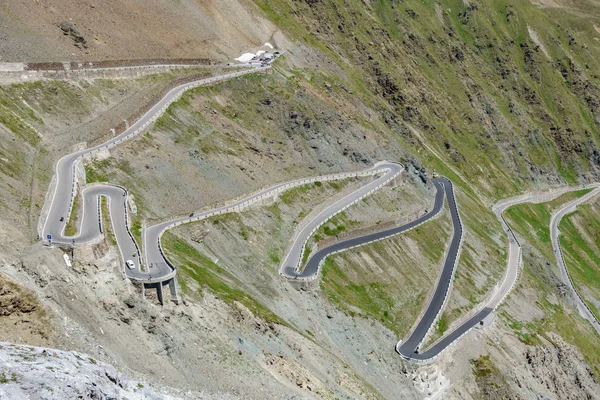 View of serpentine road of Stelvio Pass from above. — Stock Photo, Image