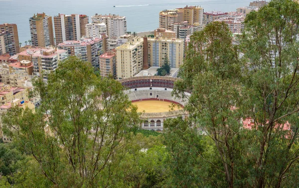 Cidade de Málaga com arena de tourada — Fotografia de Stock