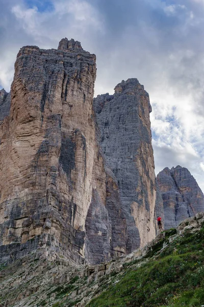Tre Cime di Lavaredo profil fotoğraf çekmek turist ile