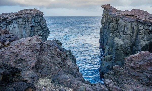 Cliffs in the atlantic ocean, Azores islands, Terceira — Stock Photo, Image