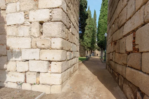 Merida citadel huge stone wall corridor — Stock Photo, Image