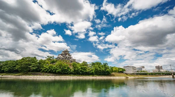 Παρατεταμένη έκθεση του Οκαγιάμα κάστα στην Ιαπωνία — Φωτογραφία Αρχείου
