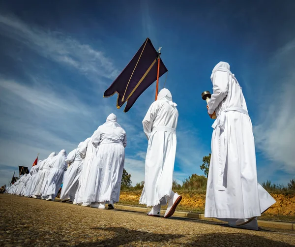 Procesión tradicional de Pascua en fila —  Fotos de Stock