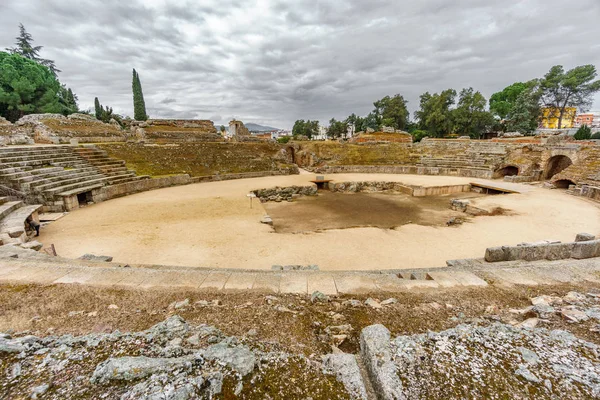 Römisches Amphitheater Weitwinkel in Merida, Spanien — Stockfoto